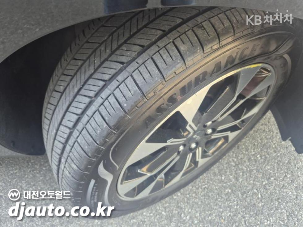 Kia Carnival — miniaturë 19