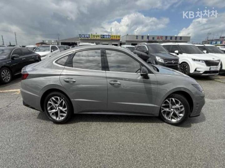 Hyundai Sonata 2.0   mordern — foto 1
