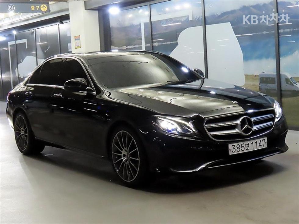 مرسيدس E-Class