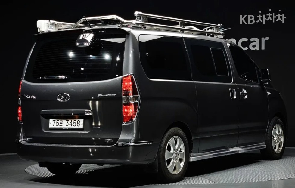 Hyundai Starex — miniaturë 2