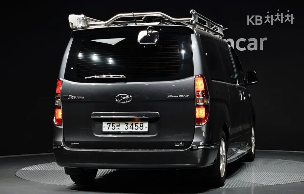 Hyundai Starex — miniaturë 4