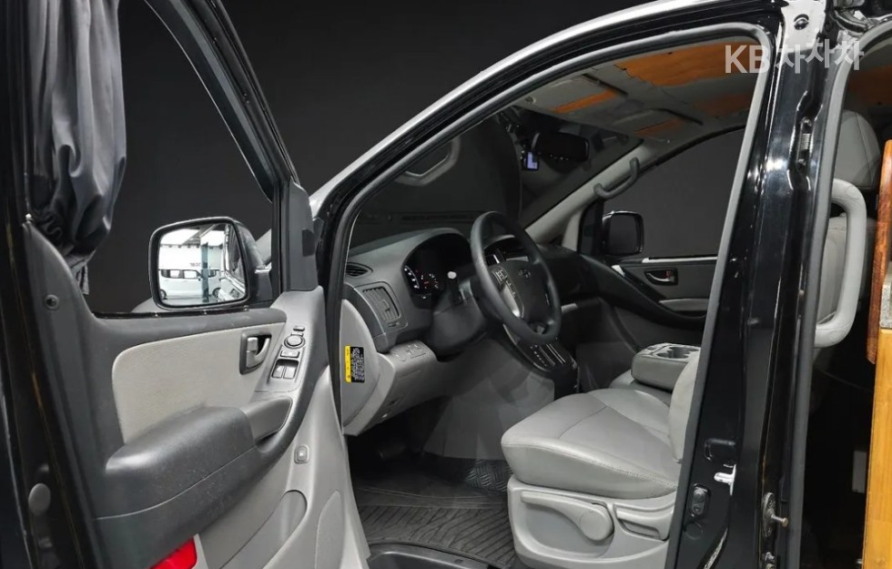 Hyundai Starex — miniaturë 10