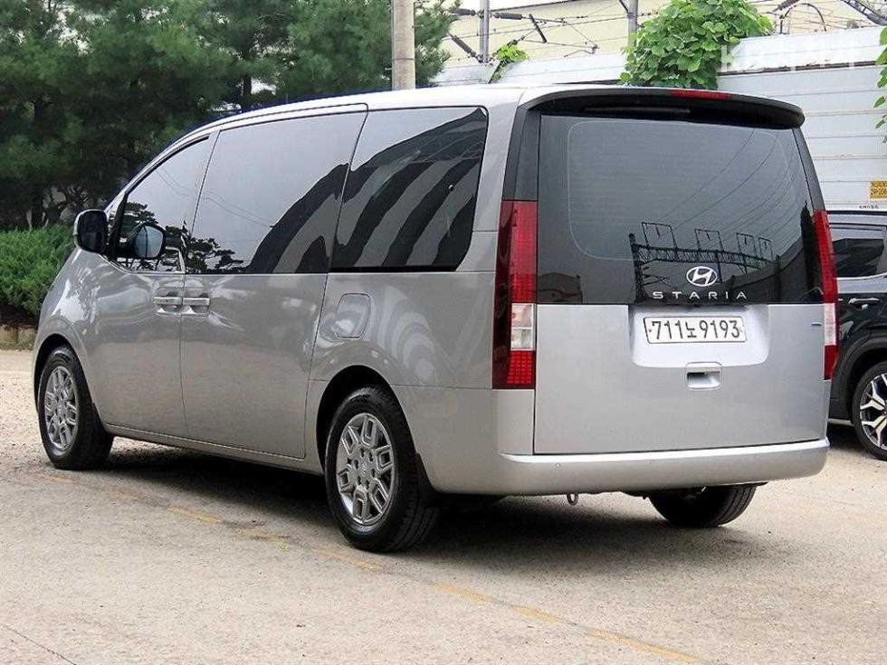 Hyundai Staria — miniaturë 3