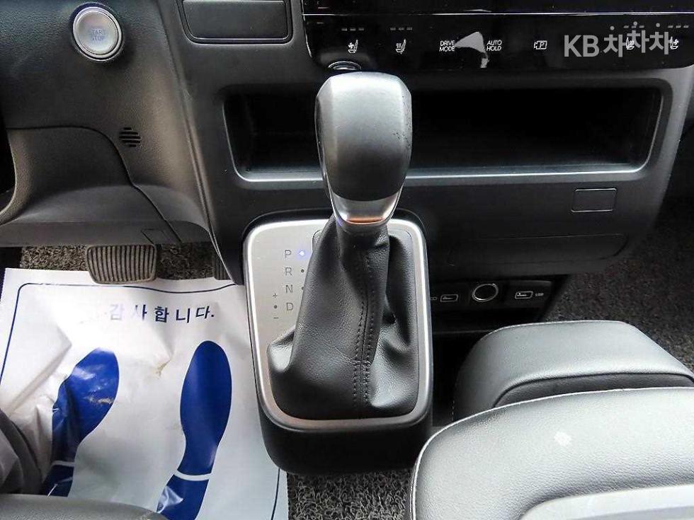Hyundai Staria — miniaturë 11