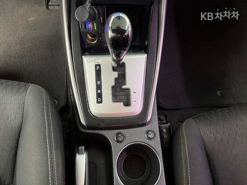 Hyundai Avante — miniaturë 8