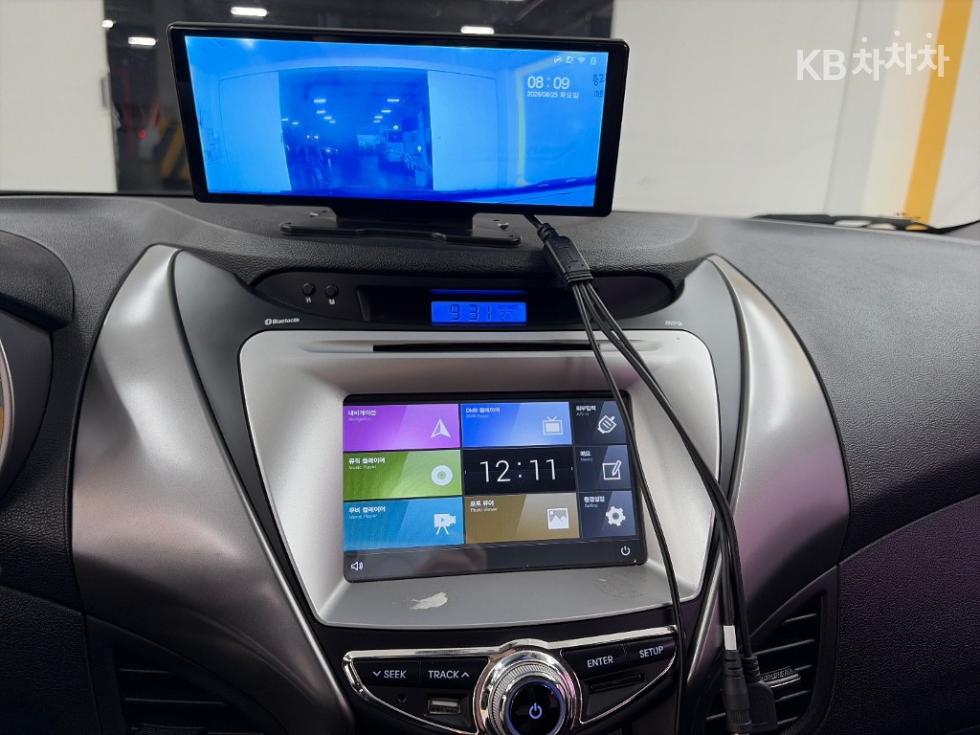 Hyundai Avante — miniaturë 13