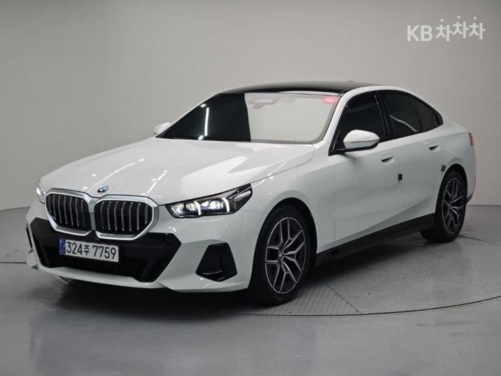 BMW 5er 520i  basic — foto 1