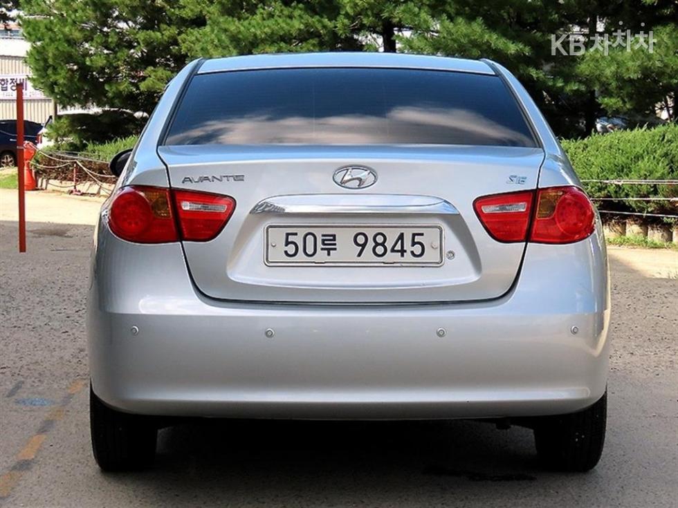 Hyundai Avante — miniaturë 4