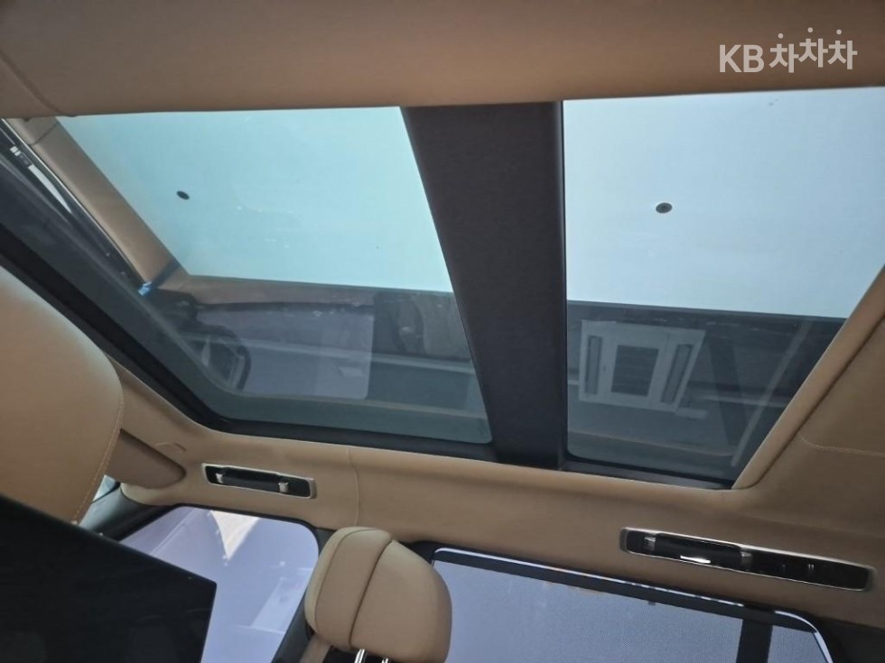 Land Rover Range Rover — miniaturë 13