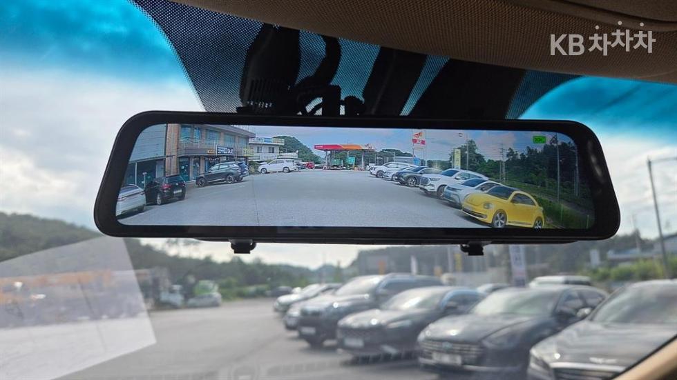 Kia Carnival — miniaturë 5