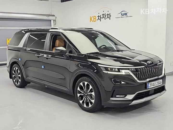 Kia Carnival — miniaturë 4