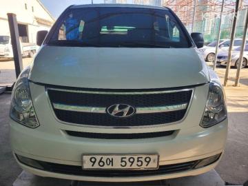 Hyundai Starex 5인승 밴 CVX 럭셔리 — foto 1