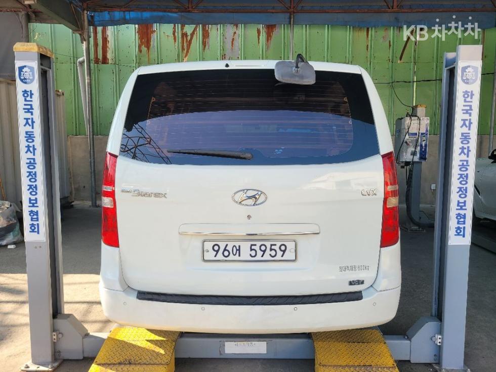 Hyundai Starex — miniaturë 6