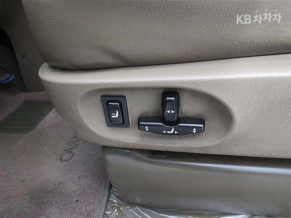 Kia Carnival — miniaturë 16