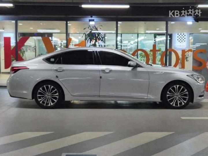 Hyundai Genesis — miniaturë 3