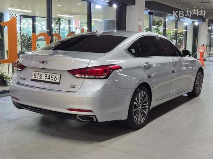 Hyundai Genesis — miniaturë 4