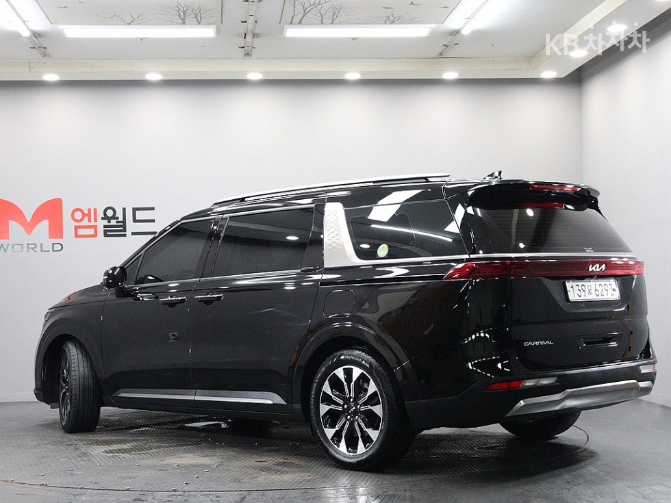 Kia Carnival — miniaturë 4