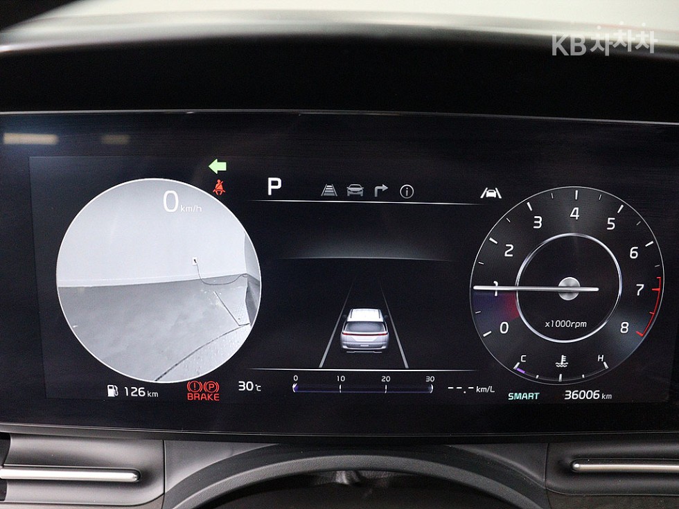 Kia Carnival — miniaturë 5