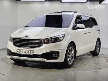 Kia Carnival 9-seater Prestige — foto 1