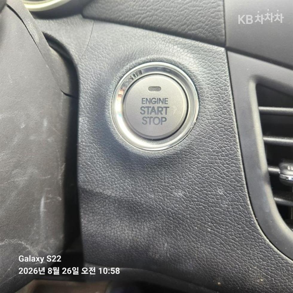 Hyundai Avante — miniaturë 13