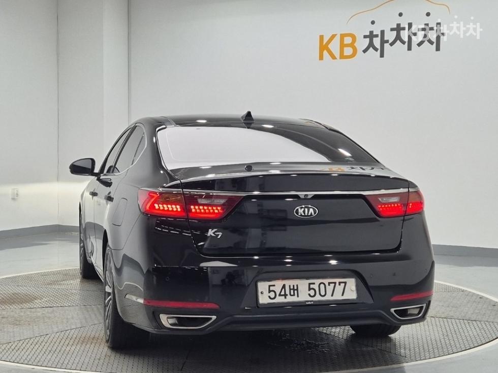 Kia K7 — miniaturë 2