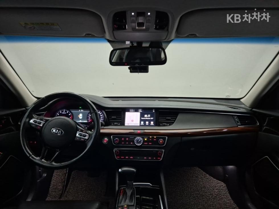 Kia K7 — miniaturë 7