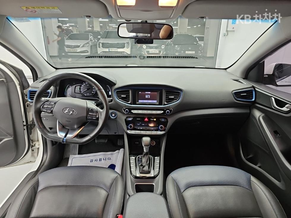 Hyundai IONIQ — miniaturë 7