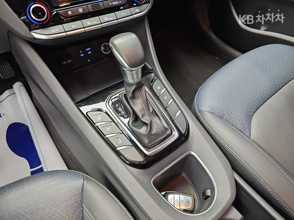 Hyundai IONIQ — miniaturë 8
