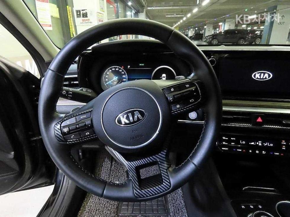 Kia K5 — miniaturë 8