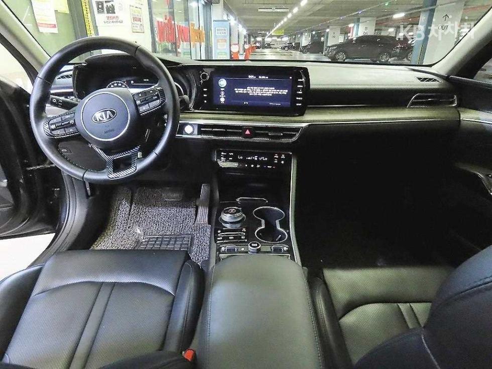 Kia K5 — miniaturë 10
