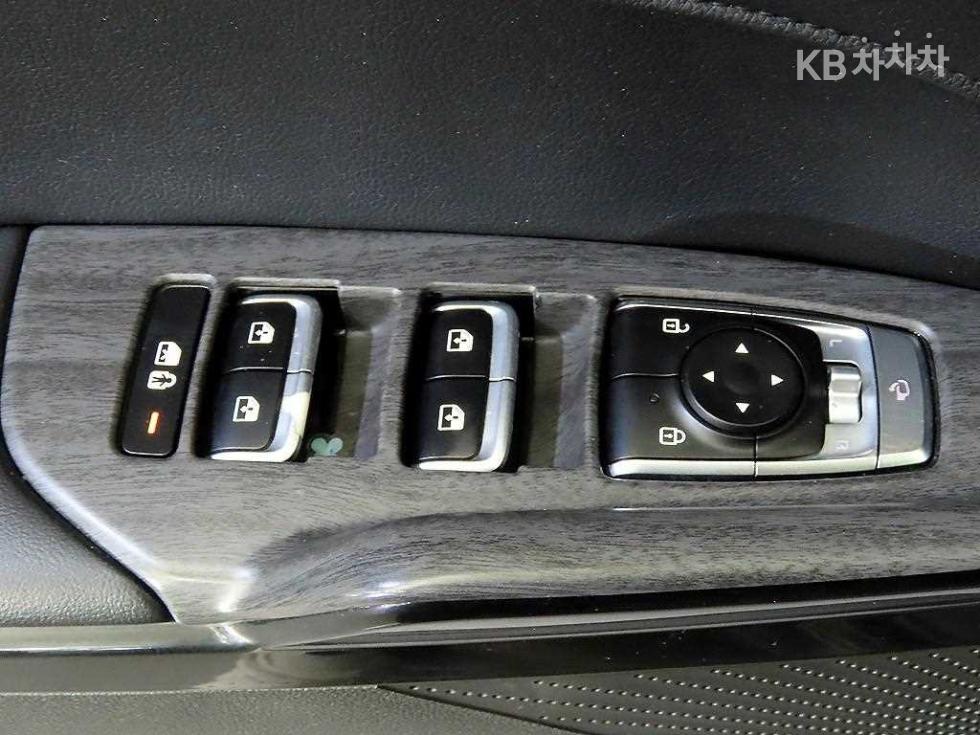 Kia K5 — miniaturë 13