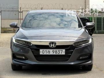 Honda Accord 1.5 Turbo — foto 1