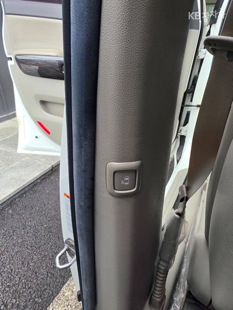 Kia Carnival — miniaturë 8