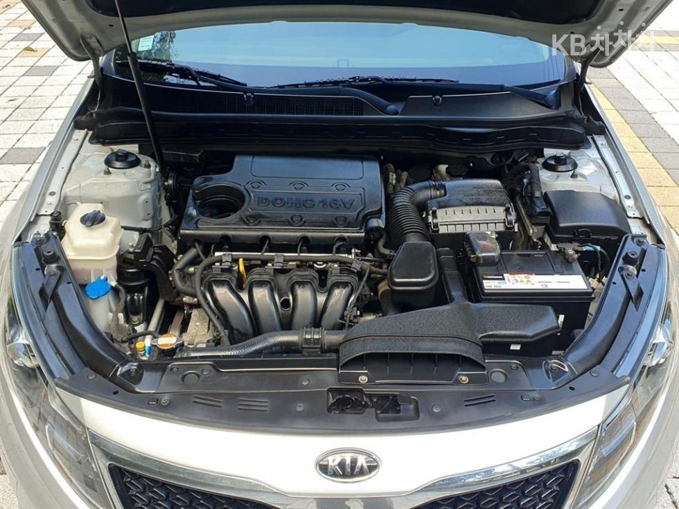 Kia K5 — miniaturë 10