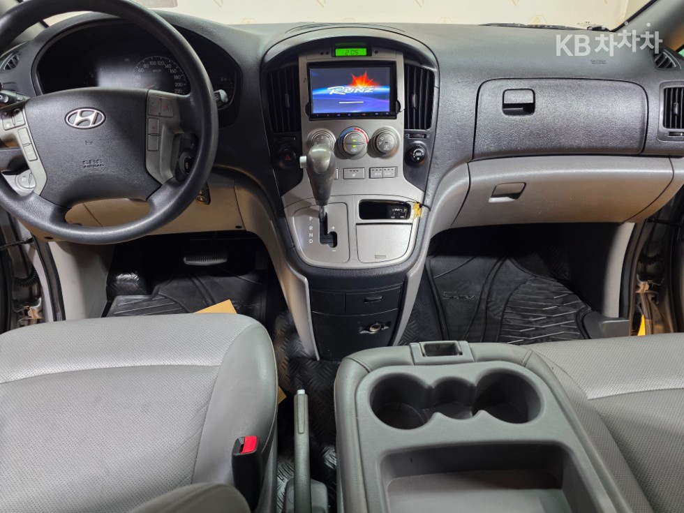 Hyundai Starex — miniaturë 8