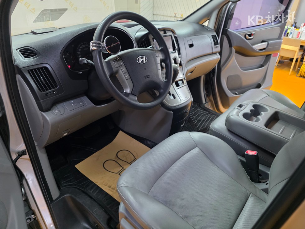 Hyundai Starex — miniaturë 12