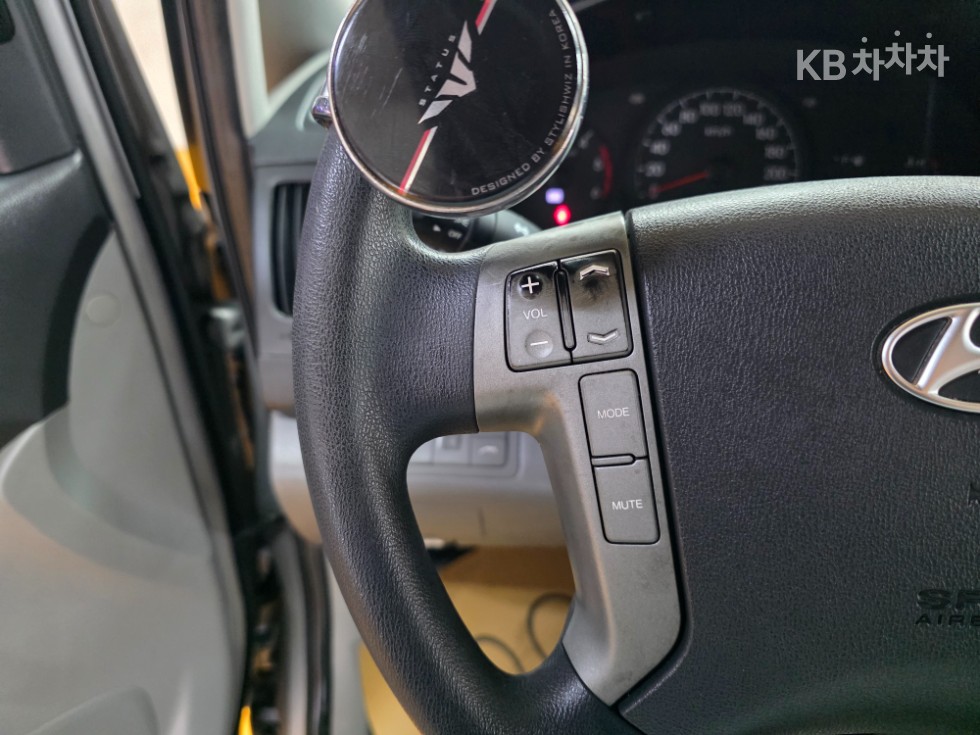 Hyundai Starex — miniaturë 13