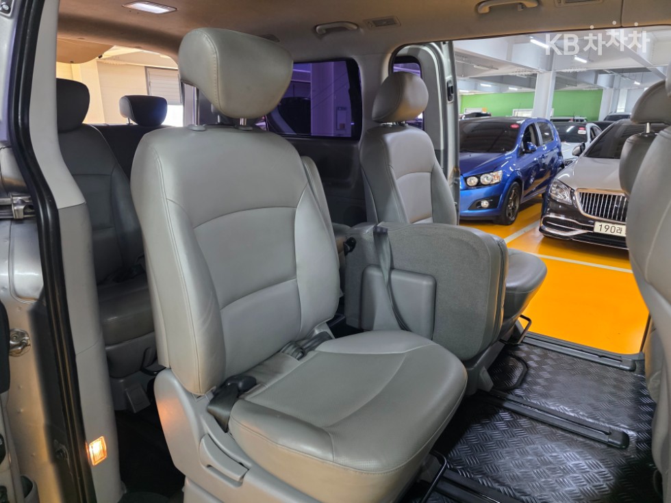 Hyundai Starex — miniaturë 21