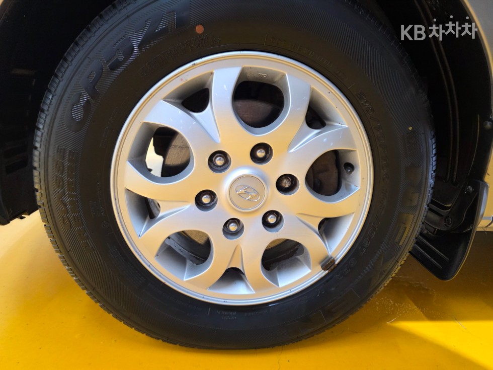 Hyundai Starex — miniaturë 30