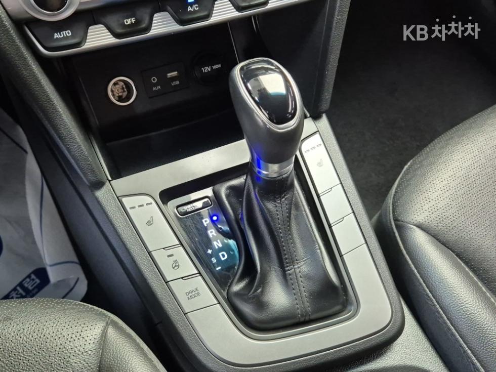 Hyundai Avante — miniaturë 8