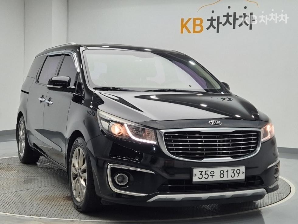 Kia Carnival — miniaturë 4