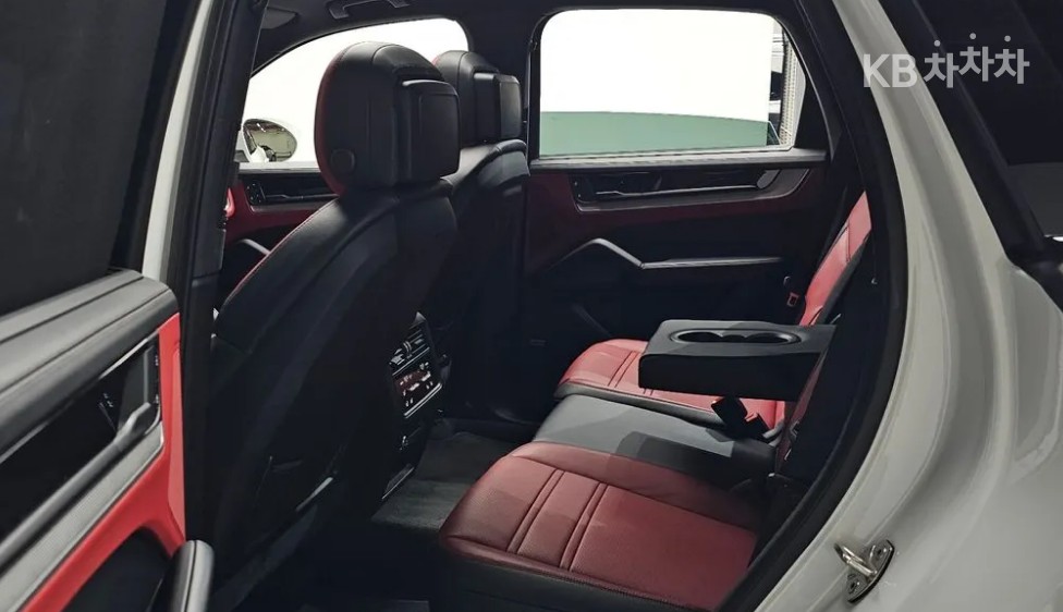 Porsche Cayenne — miniaturë 10