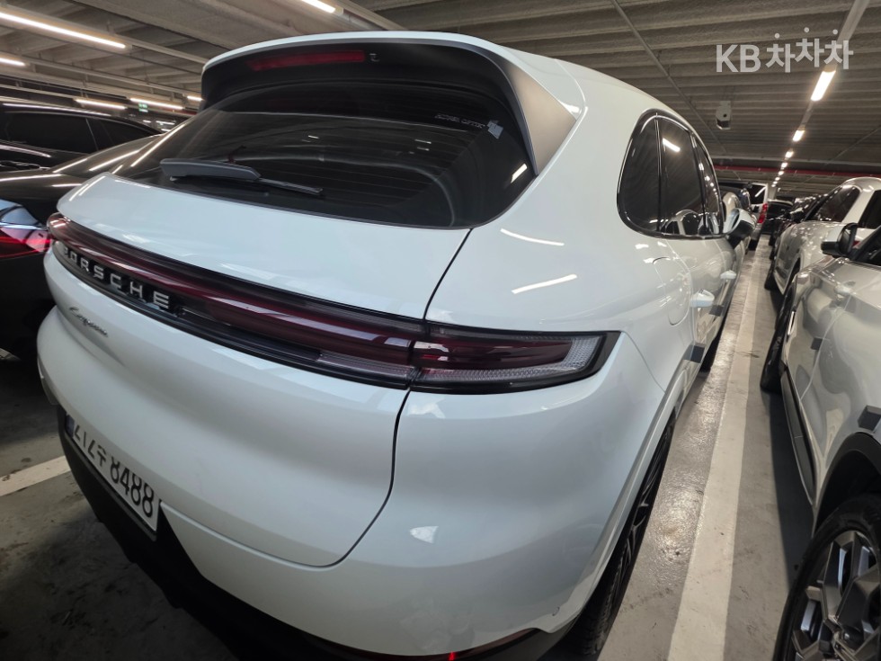 Porsche Cayenne — miniaturë 3