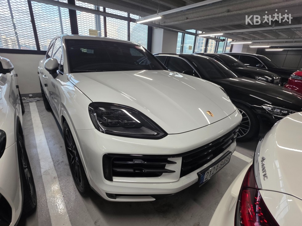 Porsche Cayenne — miniaturë 2