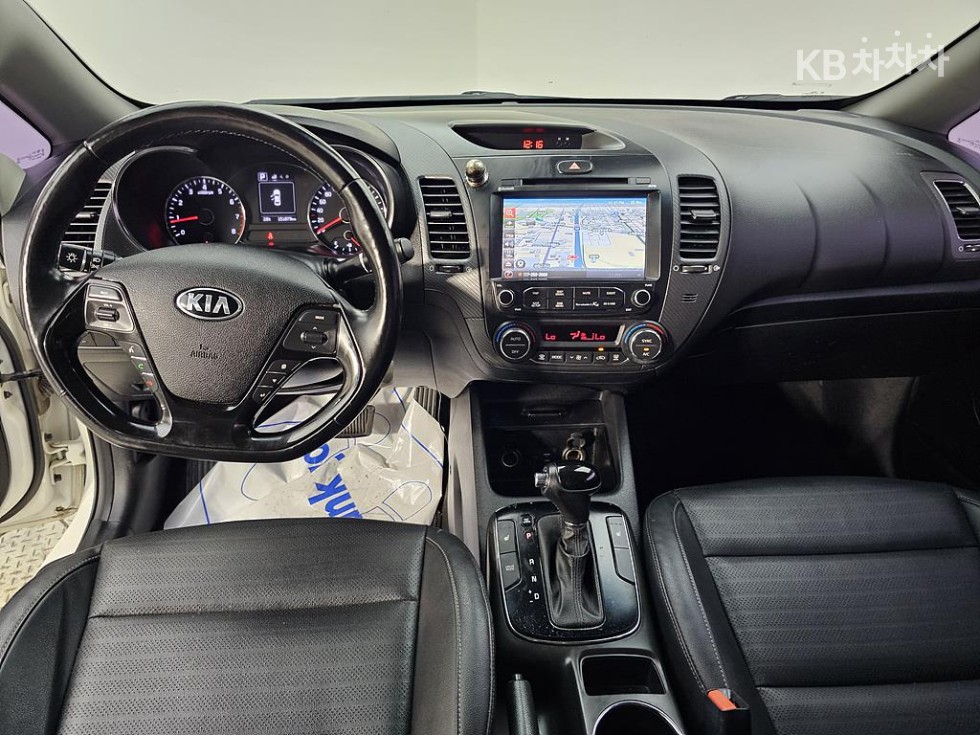 Kia K3 — miniaturë 11