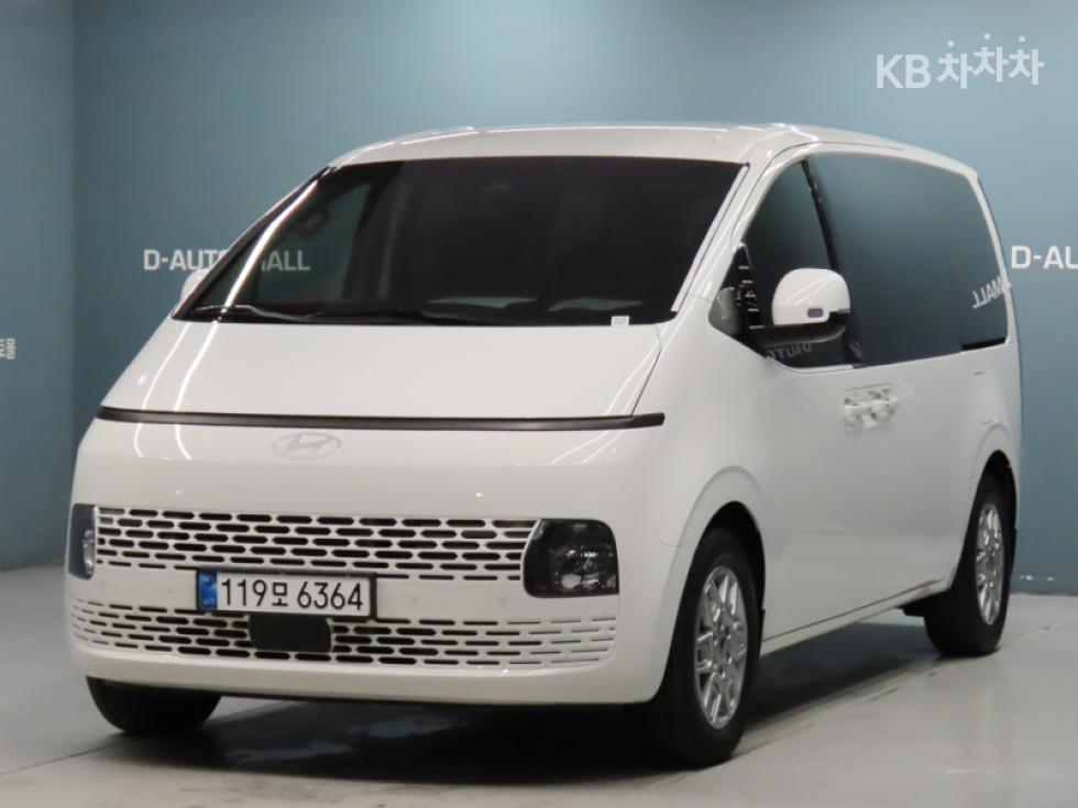 Hyundai Staria