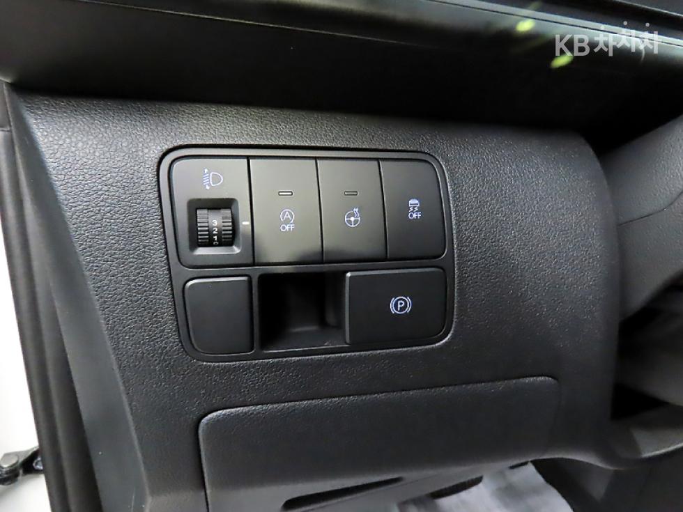 Hyundai Staria — miniaturë 15