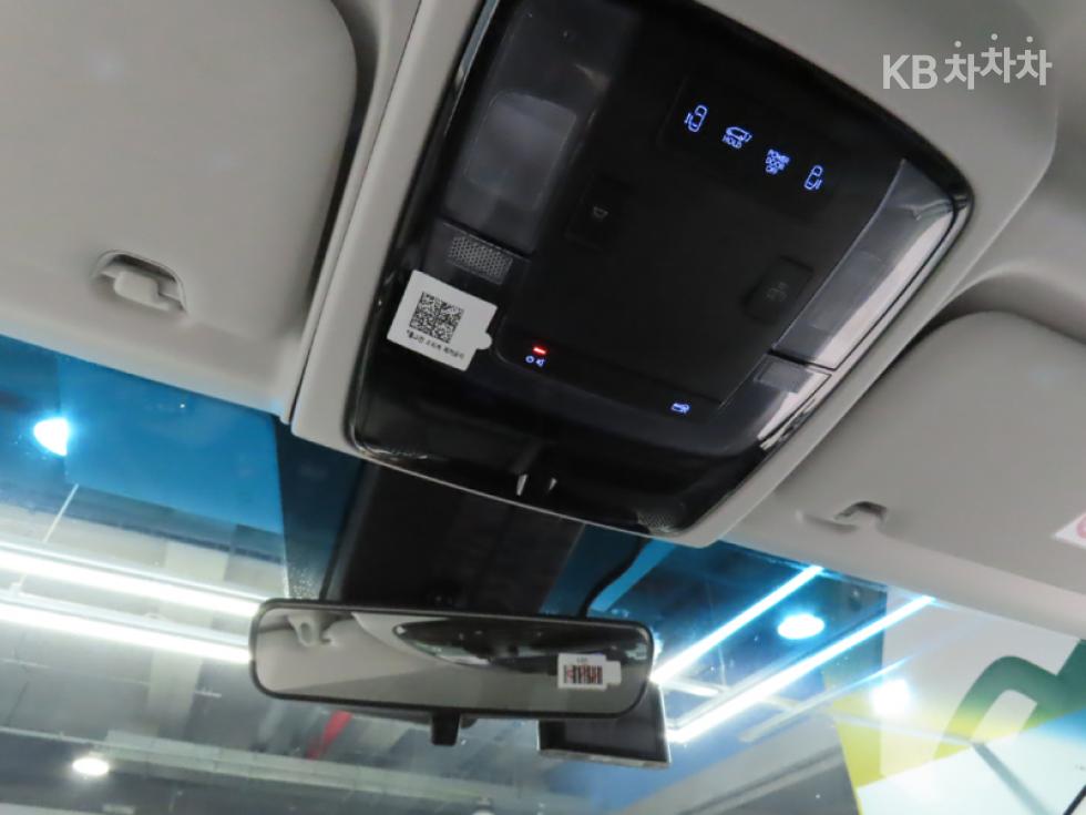 Hyundai Staria — miniaturë 16