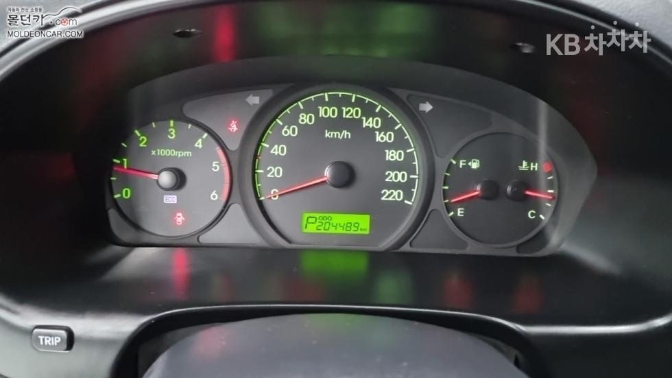 Hyundai Starex — miniaturë 5