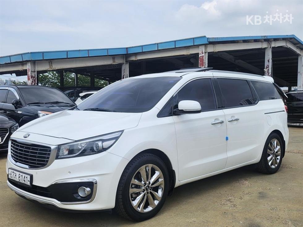 Kia Carnival — miniaturë 2